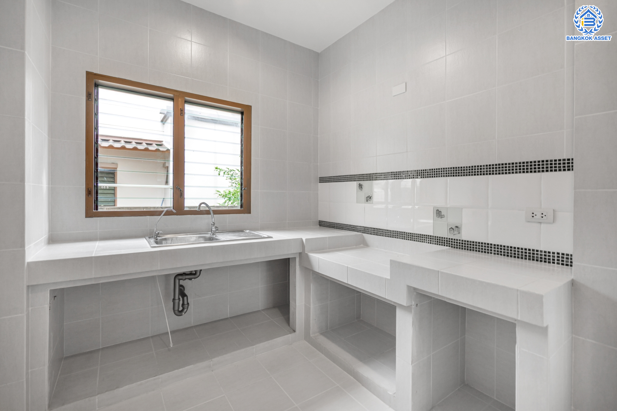 บ้านมือสองตกแต่งใหม่ แบรนด์ Sansiri ม.บุราสิริ ราชพฤกษ์-แจ้งวัฒนะ หลังมุม เนื้อที่ถึง 94.8 ตร.ว. ฟังก์ชัน 3 ห้องนอน 3 ห้องน้ำ จอดรถได้ 2 คัน รองรับชีวิตเมืองอย่างลงตัว! เชื่อมต่อถ.ราชพฤกษ์ ใกล้ Central แจ้งวัฒนะ และรถไฟฟ้าสายสีม่วง "สถานีบางรักใหญ่"